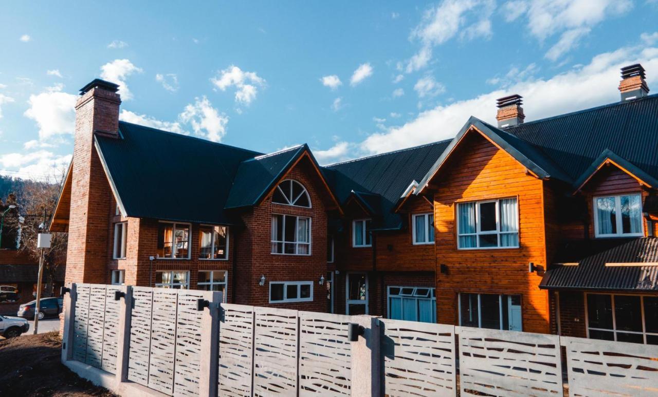 Hosteria Las Walkirias San Martín de los Andes Eksteriør billede